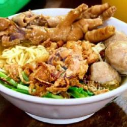 Mie Ayam Bakso Ceker Mercon Ambyarr