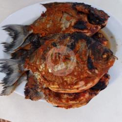 Ikan Bawal (air Tawar) Bakar