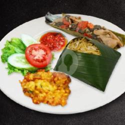 Nasi Liwet Teri Medan Pepes Jamur