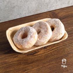 Donat Kampoeng