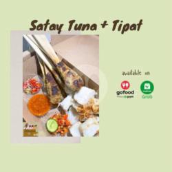 Tipat Sate Tuna