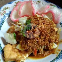 Lontong Tahu Telor