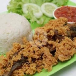 Nasi Lele Goreng Kremes