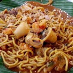 Mie Tumis Cumi