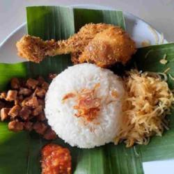 Nasi Uduk Ayam Goreng