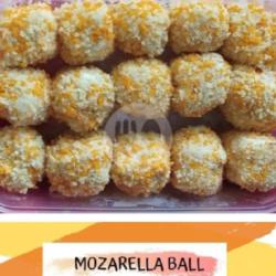 Mozball (mozarella Ball)