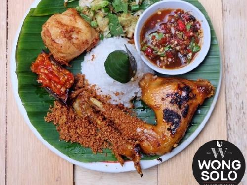 Ayam Bakar Wong Solo, Tjilik Riwut Palangkaraya