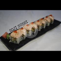 Salmon Mentai Roll