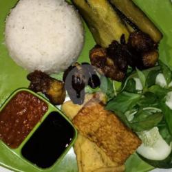 Nasi Penyetan Jeroan/ampela Hati