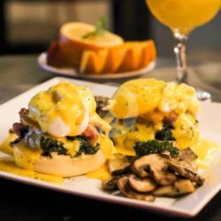 Eggs Benedict El Asador