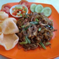 Kwetiauw Goreng Sosis