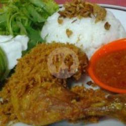 Ayam Goreng Tulang Lunak Kremes   Nasi