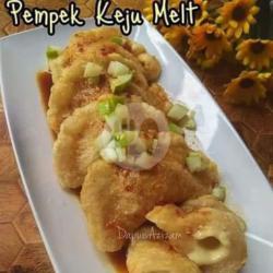 Pempek Keju Melted.