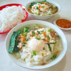 Kwetiaw Kuah Telur