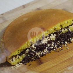 Martabak Manis Special Pisang Coklat Keju