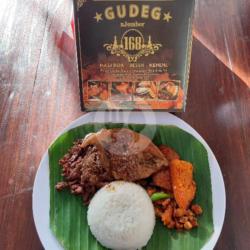 Nasi Gudeg Krecek Dada Menthok