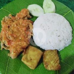 Nasi Ayam Geprek Sambal Bawang   Tahu Tempe