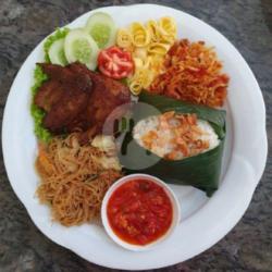 Nasi Uduk Kumplit Mang Khemonk