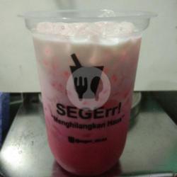 Vanilla Red Fresh Milk Ukuran Cup 16 Oz