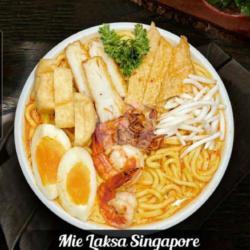 Mie Laksa Singapore