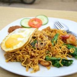 Mie Goreng Spesial Telor Ceplok