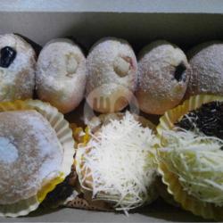 Donat Bomboloni Donat Klasik Varian Mix