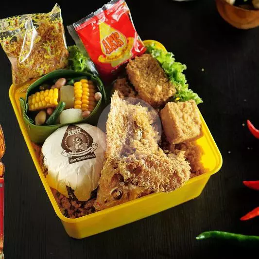 Ayam Kremes Kraton, Gurih Renyah yang Jadi Favorit Kuliner Paket D + The Pucuk Harum