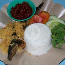 Nasi Lele Goreng Kremes