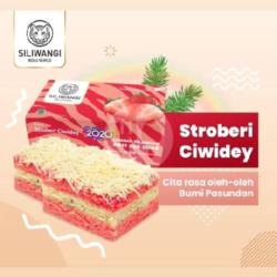 Bolu Strawberry