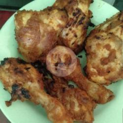 Ayam Bakar Maknyus (dada/paha)