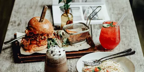 Saka Bistro & Bar