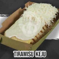 Pancong Tiramisu Keju Double