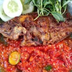 Lalapan Ikan Nila Goreng Tanpa Nasi