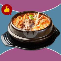 K-beef Ramen ( Spicy )