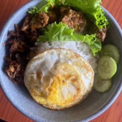 Rice Bowl Sie Reboh Dan Ikan Keumamah