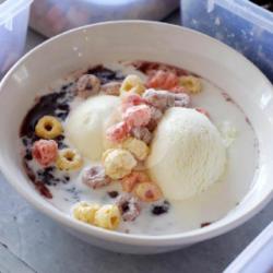 Bubur Ketan Item Topping Froot Loops