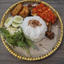 Nasi Ayam Penyet Sambal Bawang Free Es Teh