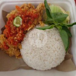 Nasi Ayam Geprek Pedas