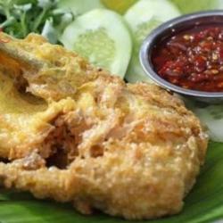 Bebek Gulung Telur Lada Hitam