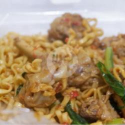 Mieset (mie Setan Pedas)