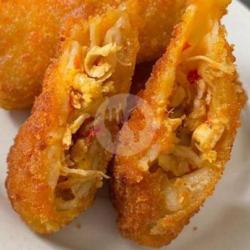 Risoles Ayam Suwir Pedas