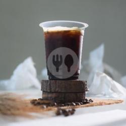 Black Coffee (americano) - Iced