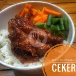 Nasi Rendang Ceker Ayam