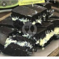 Martabak Rasa Keju Coklat Black