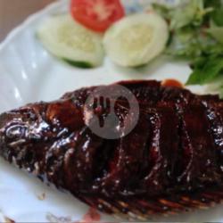 Ikan Bakar Mujaer