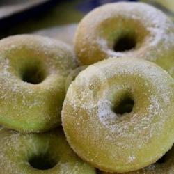 Donat Pandan Manis Dan Renyah 7 Pcs