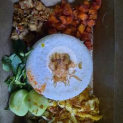 Nasi Uduk Telor Asin