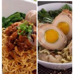 Mie Ayam Pangsit Bakso Telur