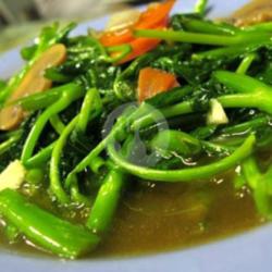 Tumis Kangkung Bawang Putih