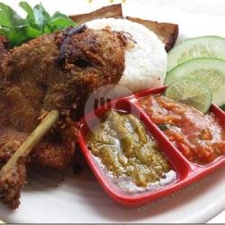 Nasi Bebek Bumbu Kuning